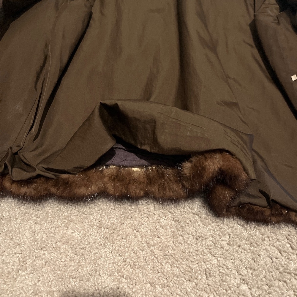 Fur coat - Picture 3 of 4